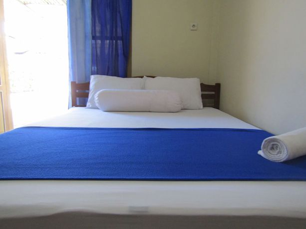 Imagen de la habitación del Hotel Family Syariah 1. Foto 12
