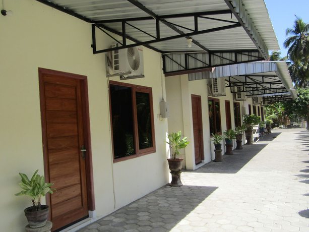 Imagen de la habitación del Hotel Family Syariah 1. Foto 14