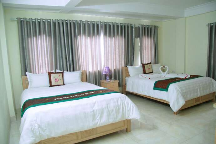 Imagen de la habitación del Hotel Family Transit. Foto 18
