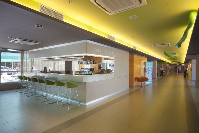 Imagen del bar/restaurante del Hotel Family Vespera. Foto 8