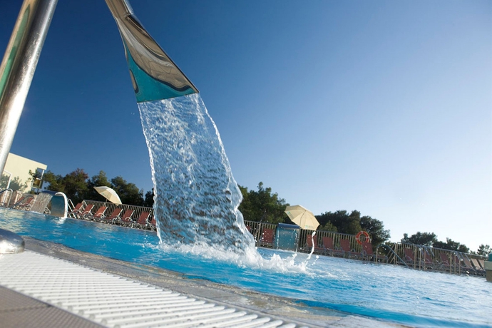 Imagen de la piscina del Hotel Family Vespera. Foto 15