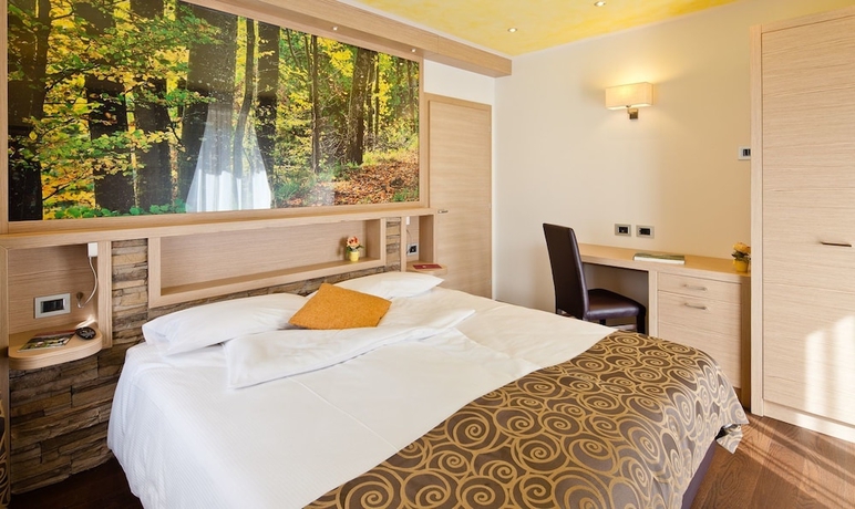 Imagen de la habitación del Hotel Family and Wellness Serena. Foto 10