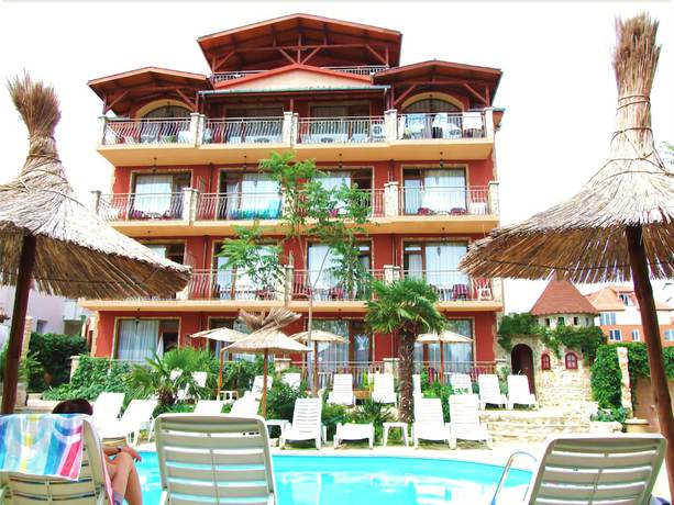 Imagen de la piscina del Hotel Family hotel Tropicana. Foto 16