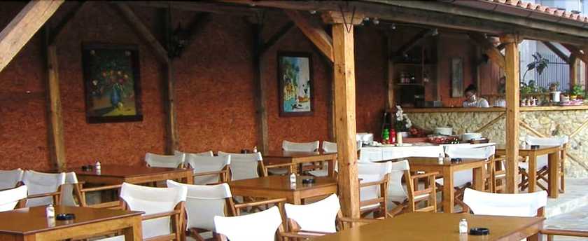 Imagen del bar/restaurante del Hotel Family hotel Tropicana. Foto 5