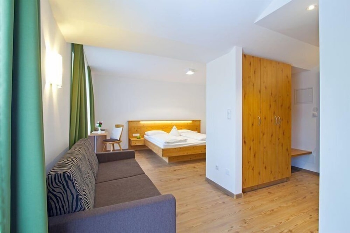 Imagen de la habitación del Hotel Familyhotel Stegerhaus. Foto 5
