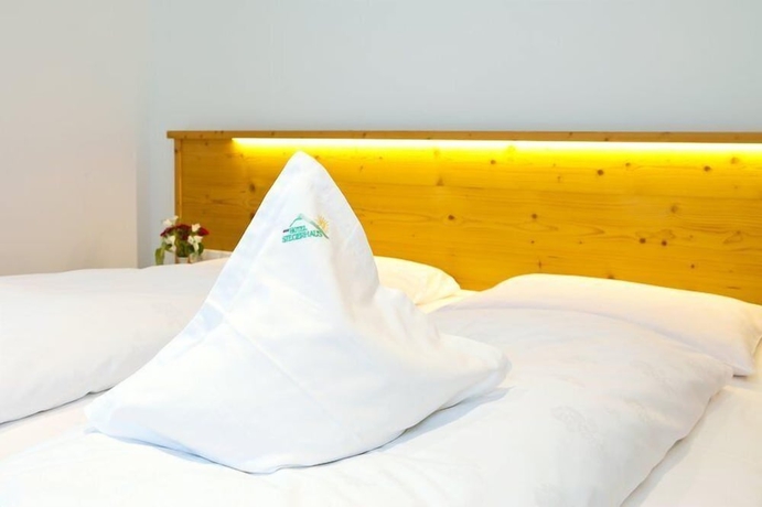 Imagen de la habitación del Hotel Familyhotel Stegerhaus. Foto 9