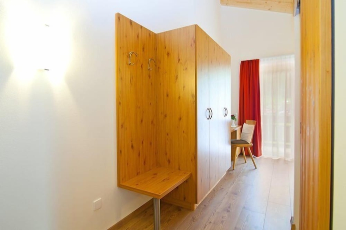 Imagen de la habitación del Hotel Familyhotel Stegerhaus. Foto 13