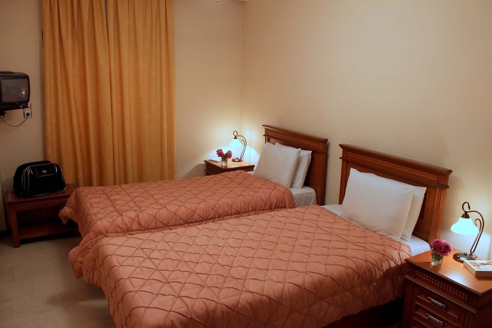 Imagen de la habitación del Hotel Famissi. Foto 6