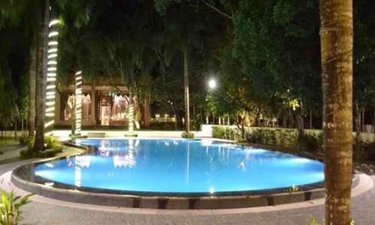 Imagen general del Hotel Famous Bago. Foto 5