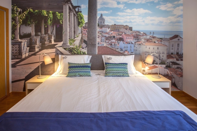 Imagen de la habitación del Hotel Famous Crows Lisbon Suites. Foto 4
