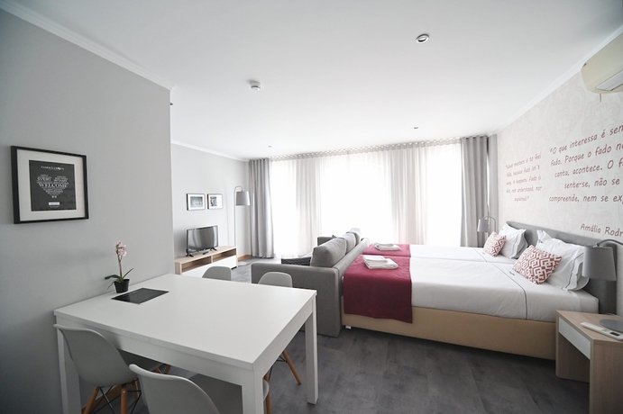 Imagen de la habitación del Hotel Famous Crows Lisbon Suites. Foto 7