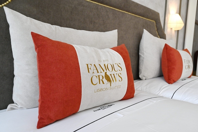 Imagen de la habitación del Hotel Famous Crows Lisbon Suites. Foto 8