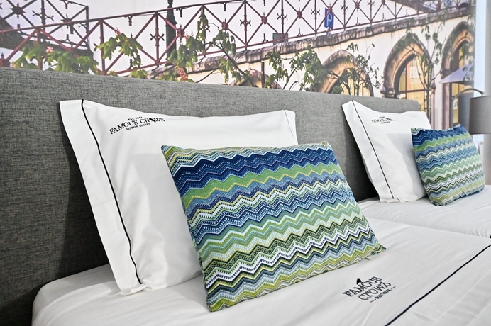 Imagen de la habitación del Hotel Famous Crows Lisbon Suites. Foto 19