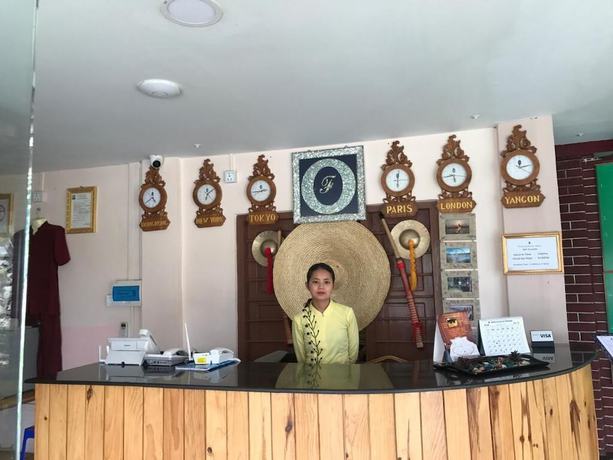 Imagen de los interiores del Hotel Famous Kalaw. Foto 14