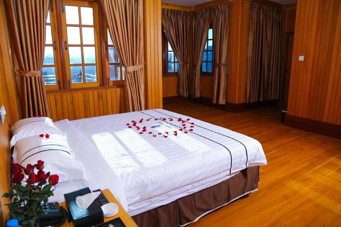 Imagen de la habitación del Hotel Famous Kalaw. Foto 11