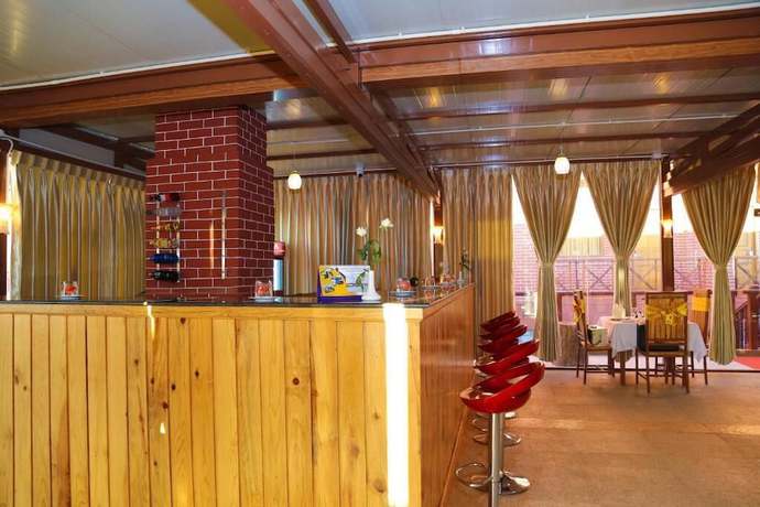 Imagen de los interiores del Hotel Famous Kalaw. Foto 17