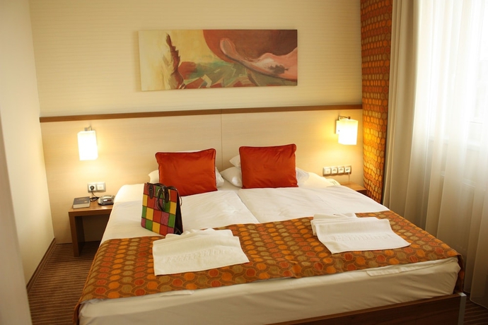 Imagen de la habitación del Hotel Famulus. Foto 9