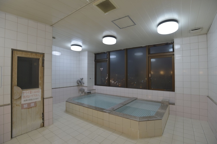 Imagen de la piscina del Hotel Famy Inn Makuhari. Foto 19