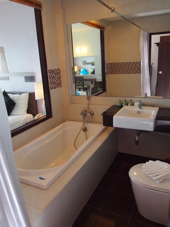 Imagen de la habitación del Hotel Fanari Khaolak Resort - Seafront Wing. Foto 14