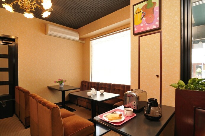 Imagen del bar/restaurante del Hotel Fancy Business. Foto 18