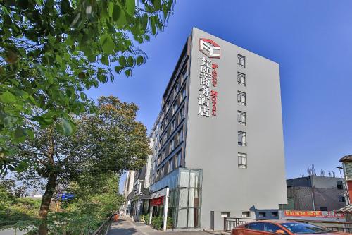 Imagen general del Hotel Fancy. Foto 5