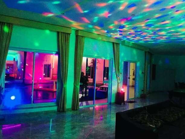 Imagen de la habitación del Hotel Fancy Pattaya. Foto 9