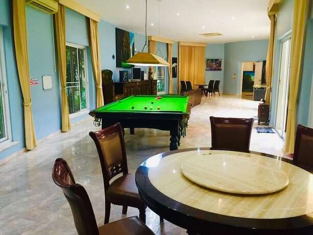 Imagen de la habitación del Hotel Fancy Pattaya. Foto 11