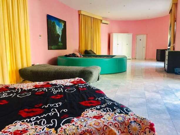 Imagen de la habitación del Hotel Fancy Pattaya. Foto 15