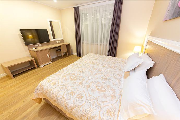 Imagen de la habitación del Hotel FandM. Foto 3
