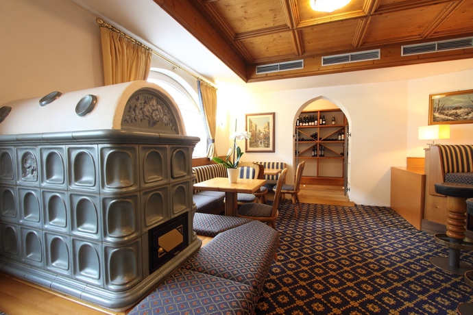 Imagen de los interiores del Hotel Fanes Suite E Spa. Foto 13