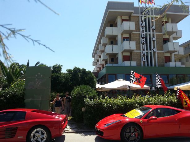 Imagen de los exteriores del Hotel Fano Imperial. Foto 14