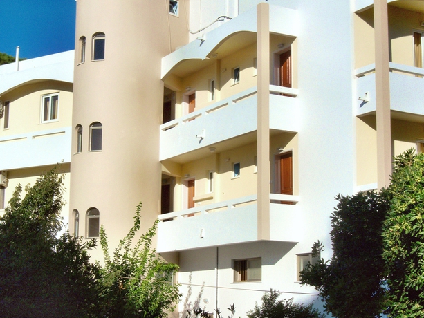 Imagen de los exteriores del Hotel Fantasia Apartments. Foto 15