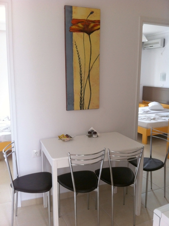 Imagen de la habitación del Hotel Fantasia Apartments. Foto 4