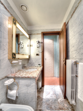 Imagen de la habitación del Hotel Fantastic Garden. Foto 3