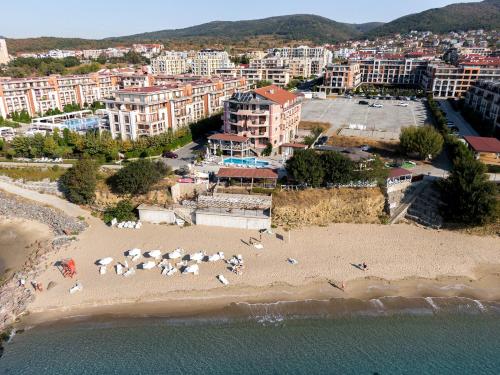 Imagen general del Hotel Fantasy Beach. Foto 12
