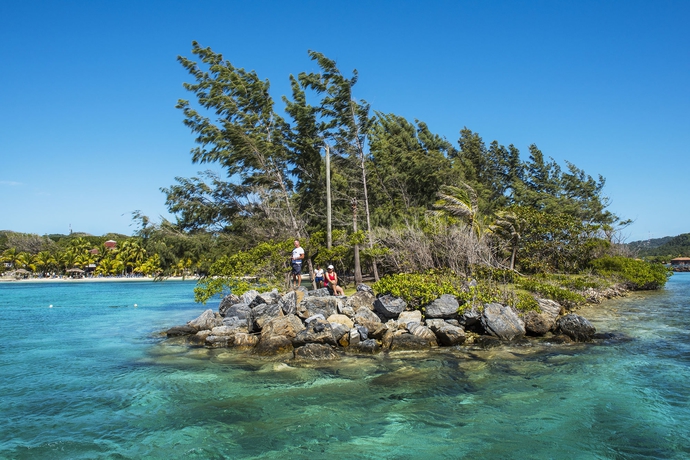 Imagen general del Hotel Fantasy Island Beach Resort, Dive and Marina All Inclusive. Foto 3