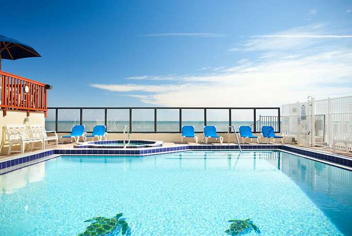 Imagen de la piscina del Hotel Fantasy Island II. Foto 20