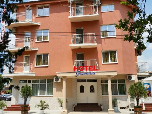 Imagen general del Hotel Fantasy, Svilengrad. Foto 6