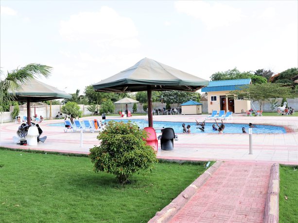 Imagen de la piscina del Hotel Fantasy Village. Foto 20