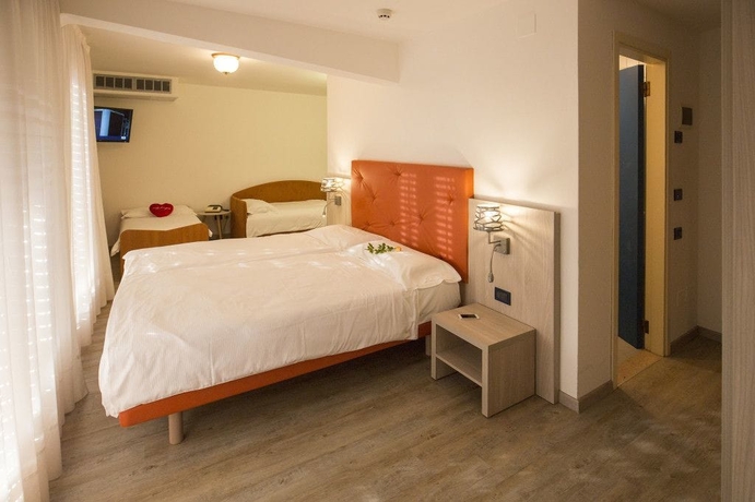 Imagen de la habitación del Hotel Fantinello. Foto 6