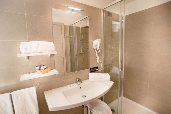 Imagen de la habitación del Hotel Fantinello. Foto 15