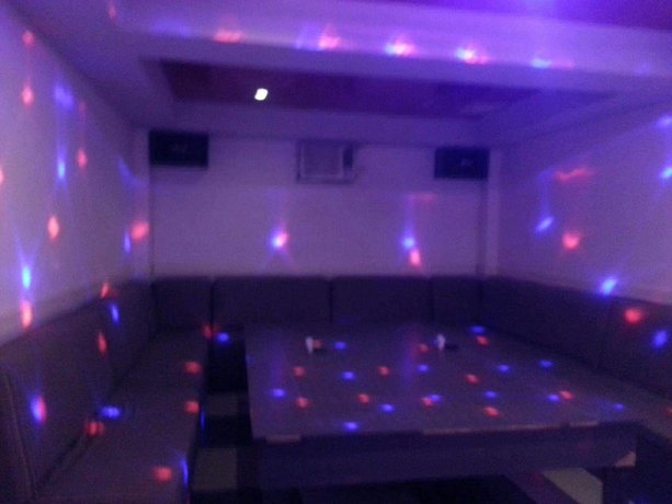Imagen de los interiores del Hotel Fap Exzel and Ktv Bar. Foto 15