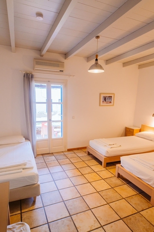 Imagen de la habitación del Hotel Far Out Village. Foto 11