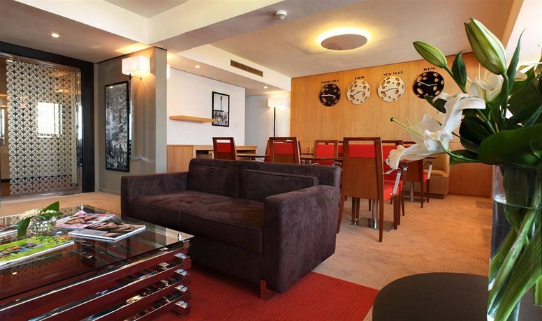 Imagen de la piscina del Hotel Farah Casablanca. Foto 14