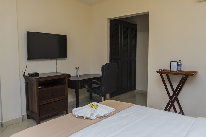 Imagen de la habitación del Hotel Farallones. Foto 2