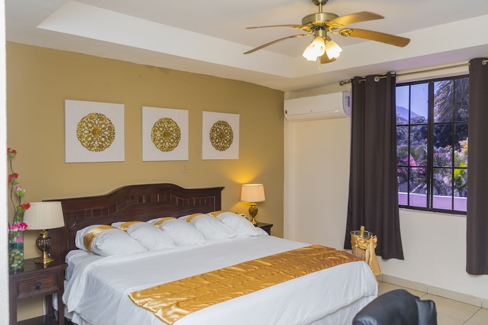 Imagen de la habitación del Hotel Farallones. Foto 6