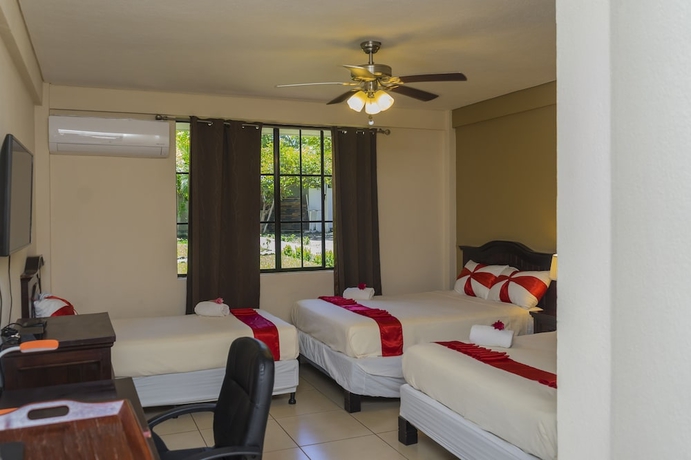 Imagen de la habitación del Hotel Farallones. Foto 8