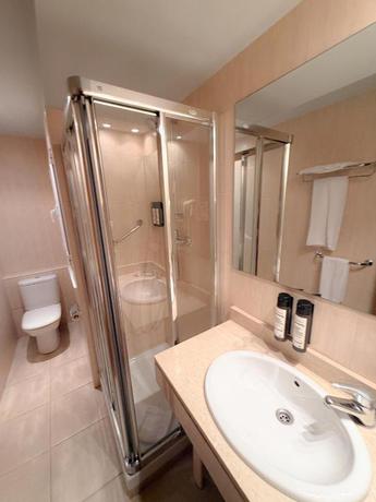 Imagen de la habitación del Hotel Faranda Alisas Santander, Ascend Hotel Collection. Foto 9