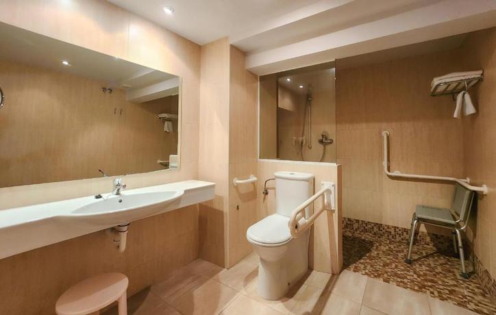 Imagen de la habitación del Hotel Faranda Alisas Santander, Ascend Hotel Collection. Foto 17