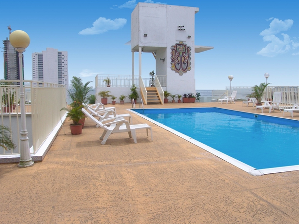 Imagen de la piscina del Hotel Faranda Express Soloy and Casino. Foto 11